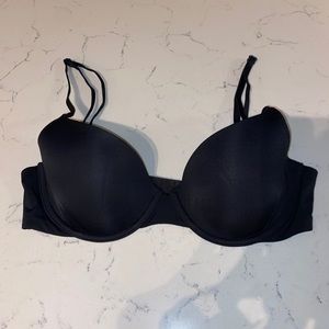 Victoria's Secret Black Bra 32C
